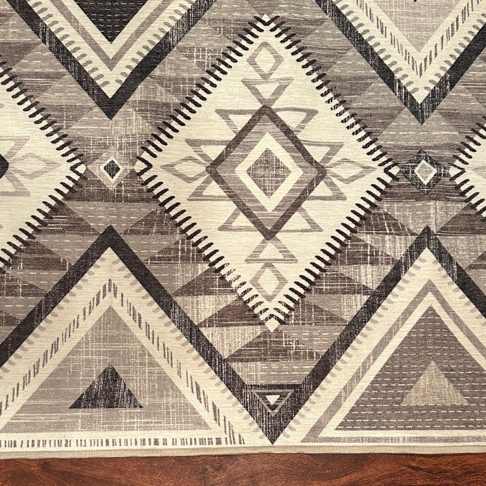 Ruggable 3’ x 5’ Geometric Rug - Picture 2 of 4